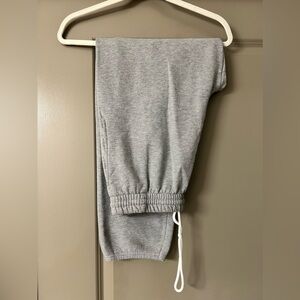 Men’s Fruit of the Loom Medium sweatpants